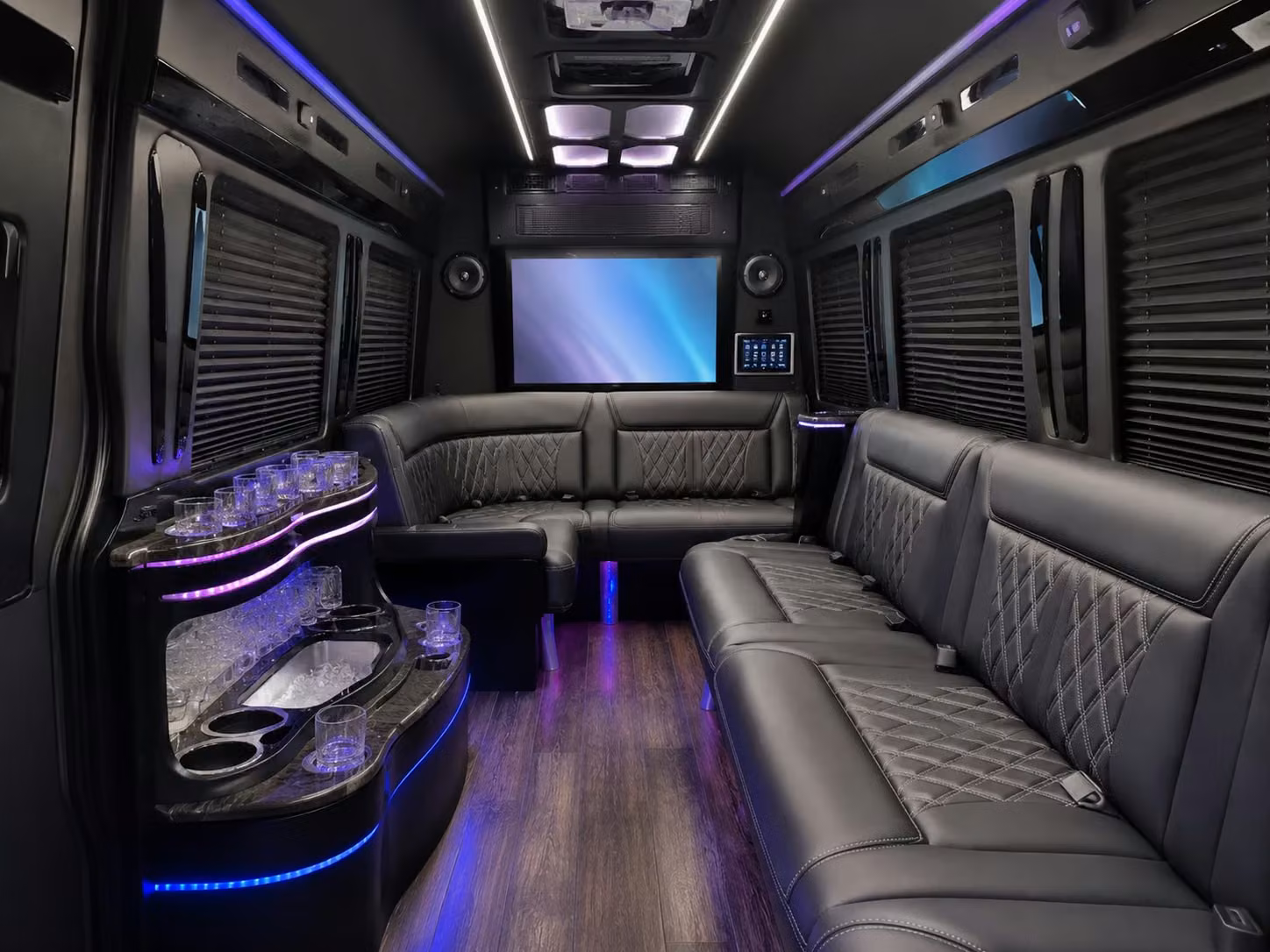 bus rentals for vancouver proms homecomings