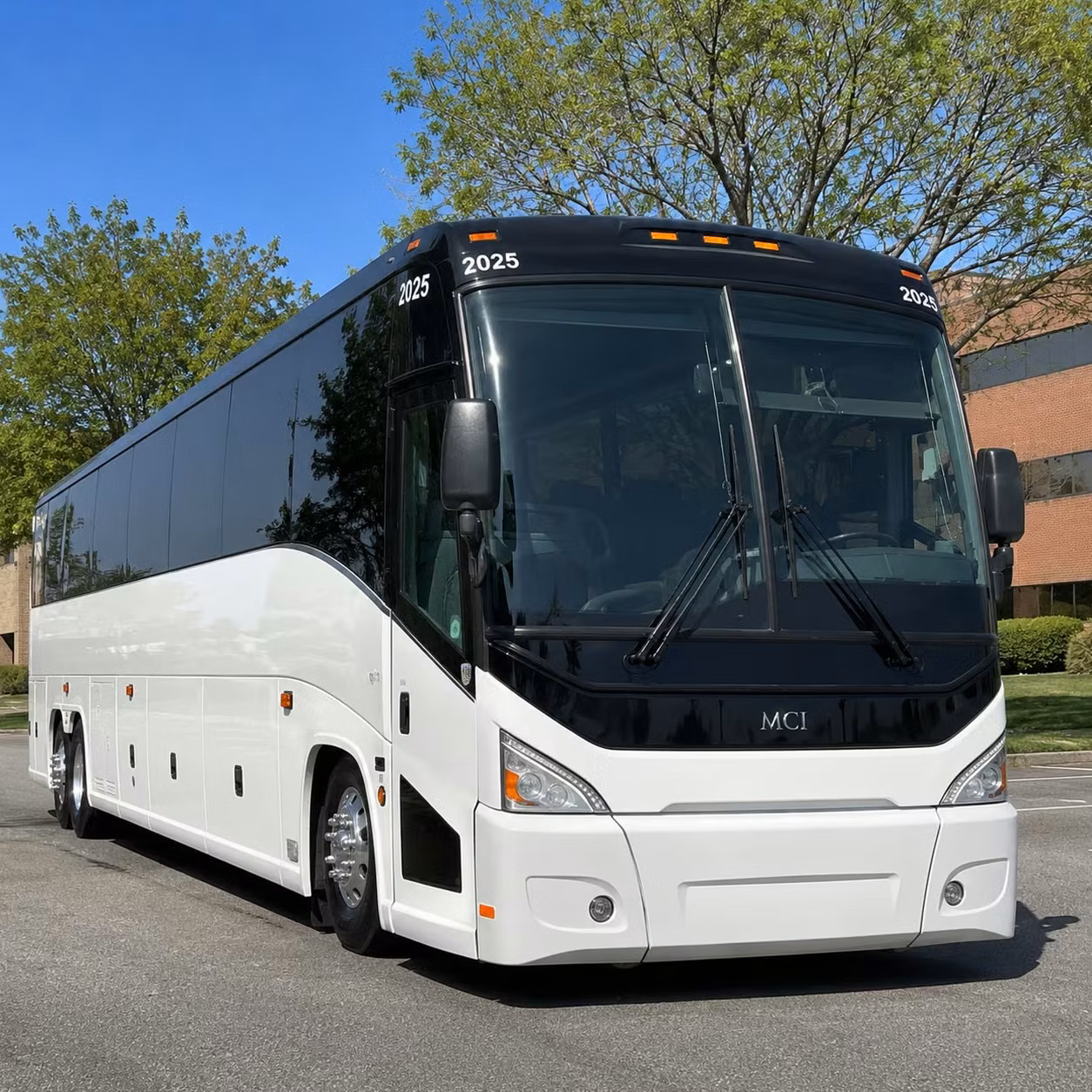 give your group the best ride to moda center concerts in portland